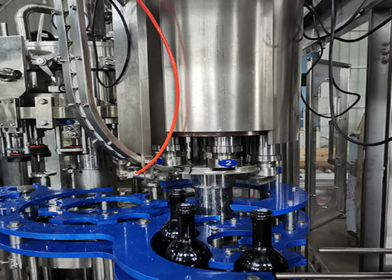 Cerveja de enchimento Isobaric que faz a máquina a linha de produção da garrafa de cerveja da garrafa de vidro
