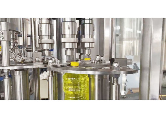 Tipo linear molho 500-1000ml Olive Lubricant Oil Filling Machine 1000bph do CE do alimento do pistão